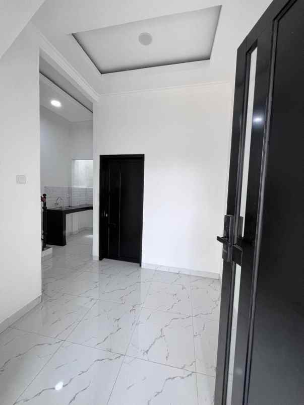 dijual rumah jagakarsa