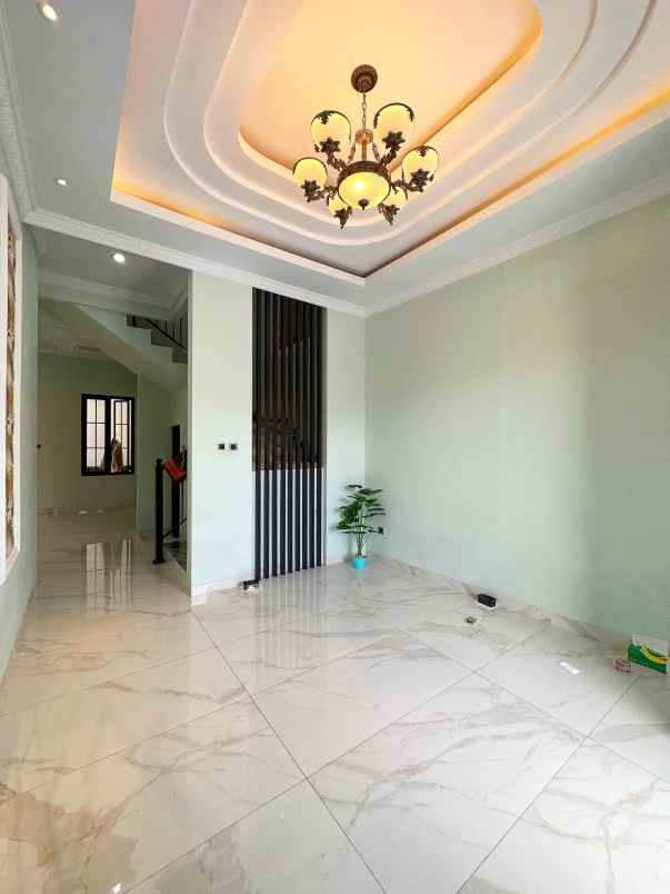 dijual rumah jagakarsa