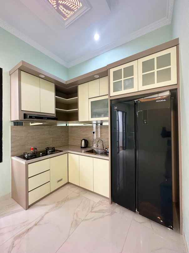 dijual rumah jagakarsa