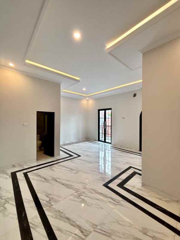 dijual rumah jagakarsa jakarta selatan