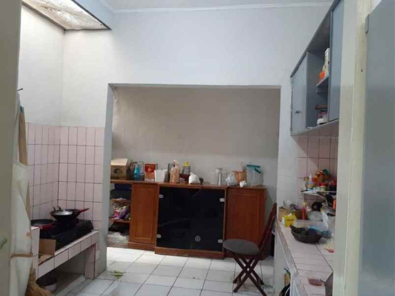 dijual rumah jalan buah batu kota bandung