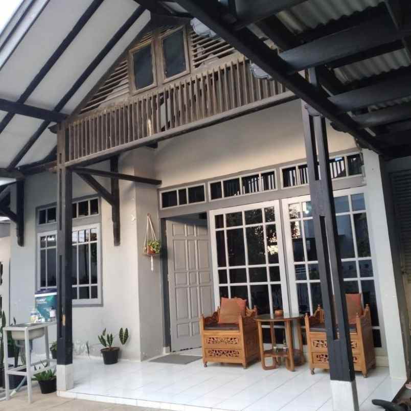 dijual rumah jalan buah batu kota bandung