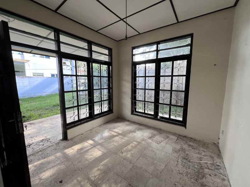 dijual rumah jalan cijeruk no 111