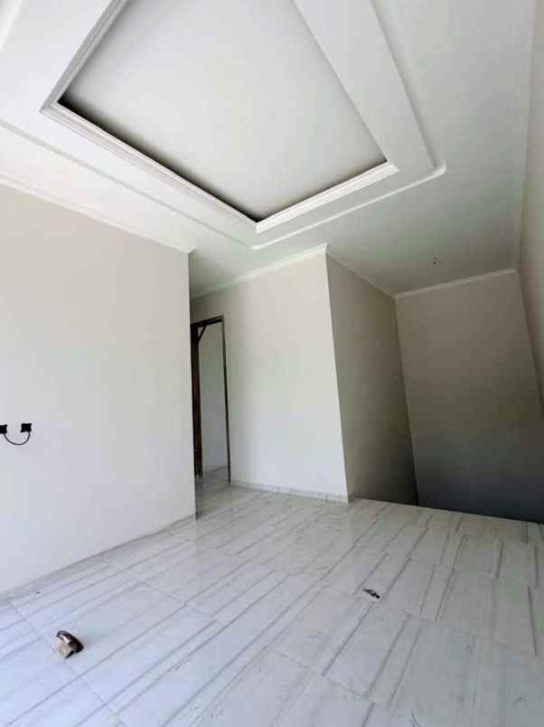 dijual rumah jalan damai