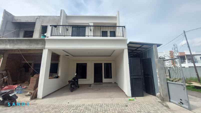 dijual rumah jalan garuda