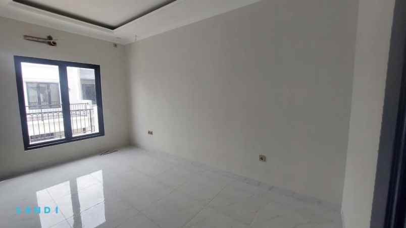 dijual rumah jalan garuda