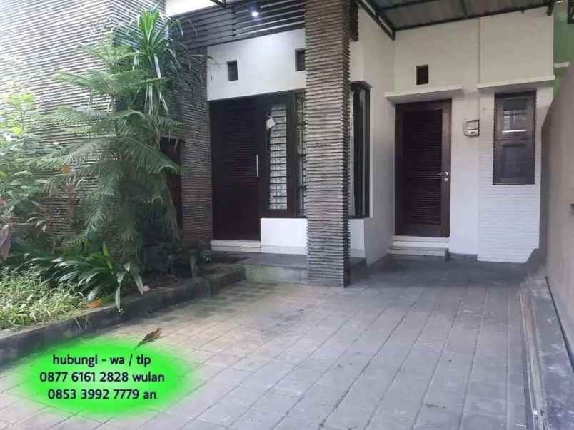 dijual rumah jalan gunung salak