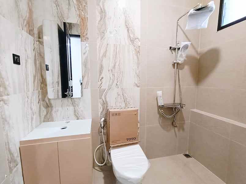 dijual rumah jalan raya joglo kembangan