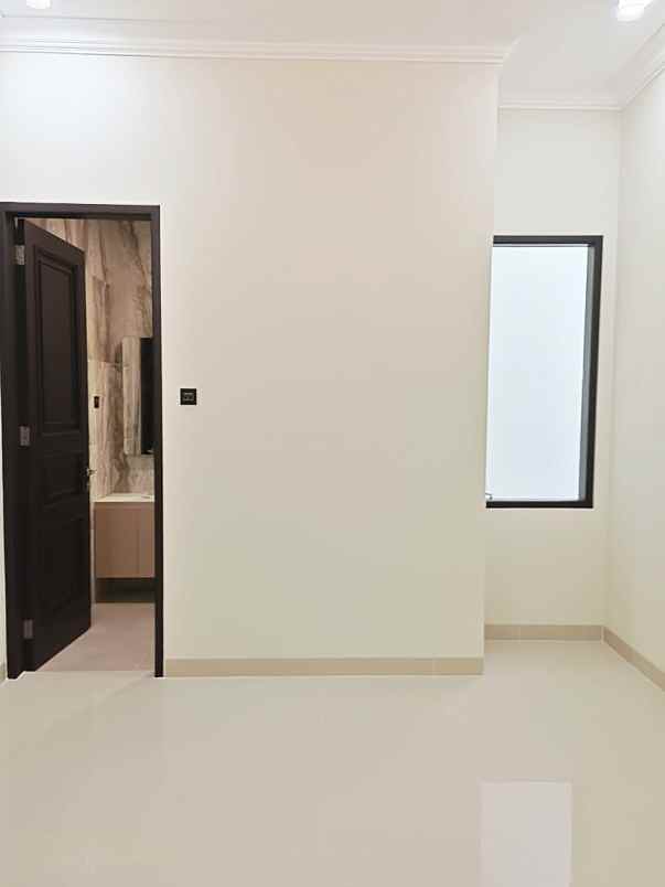 dijual rumah jalan raya joglo kembangan