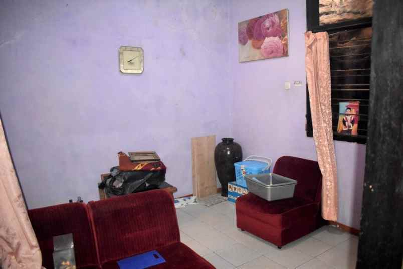 dijual rumah jalan raya penggilingan