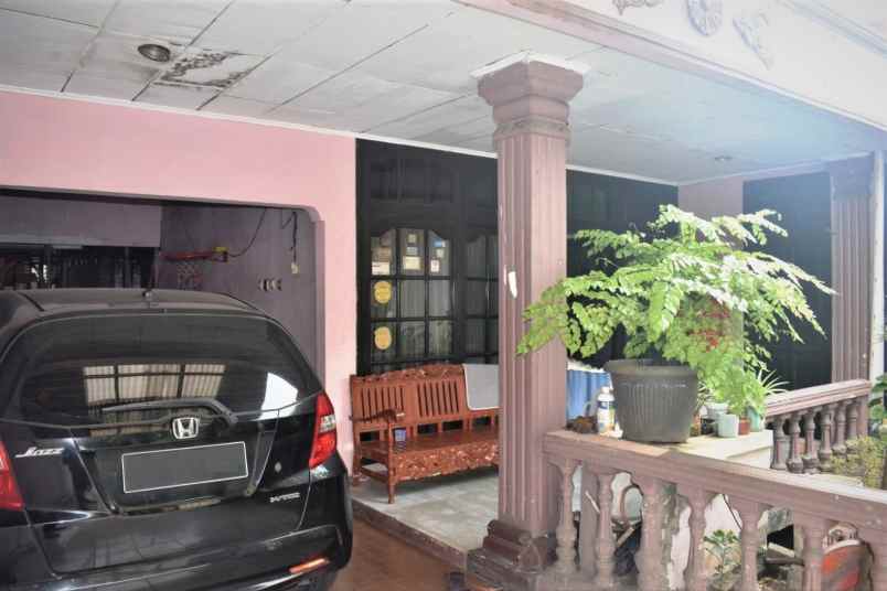 dijual rumah jalan raya penggilingan