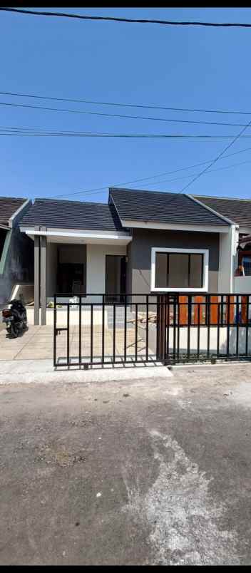 dijual rumah jalan raya tegar beriman