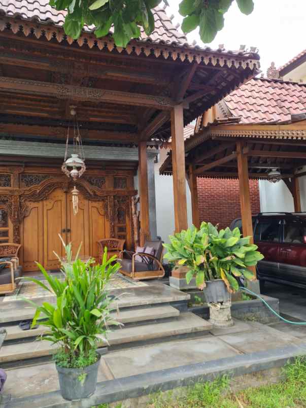 dijual rumah jalan raya trosobo