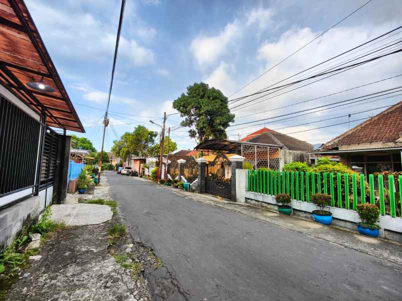 dijual rumah jalan tumenggung suryo