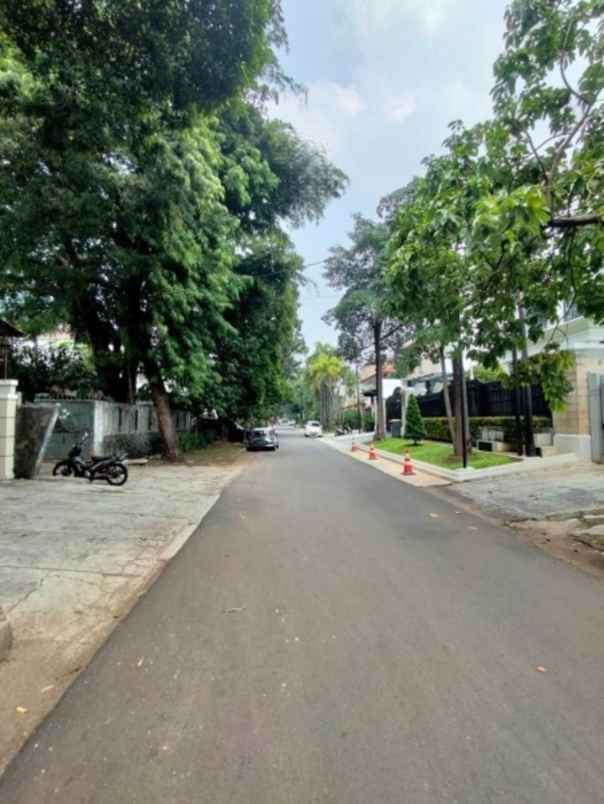 dijual rumah jalan wijaya kebayoran