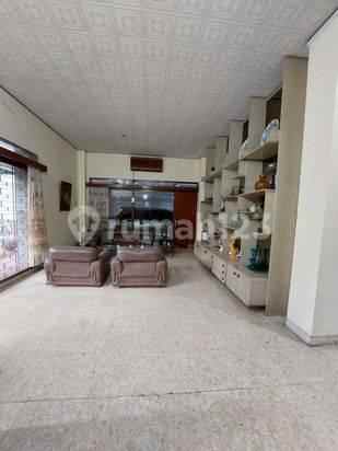 dijual rumah jalan wijaya kebayoran