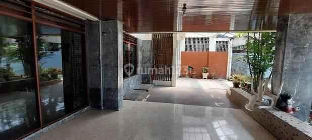 dijual rumah jalan wijaya kebayoran