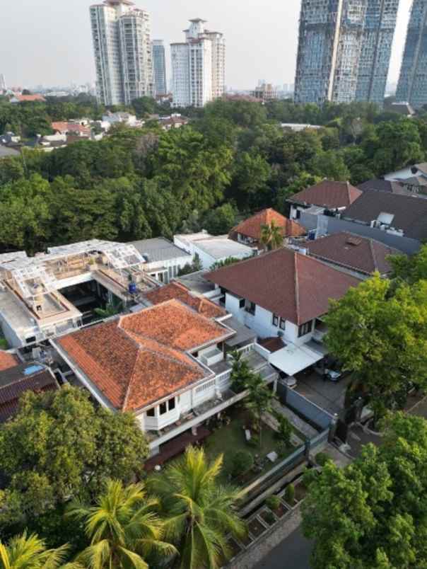 dijual rumah jalan wijaya kebayoran