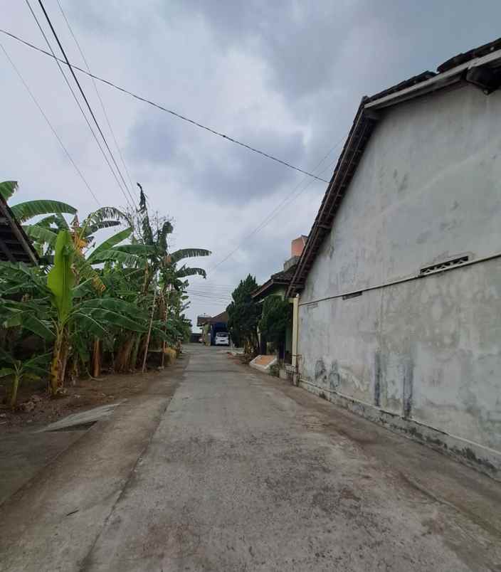 dijual rumah jambidan