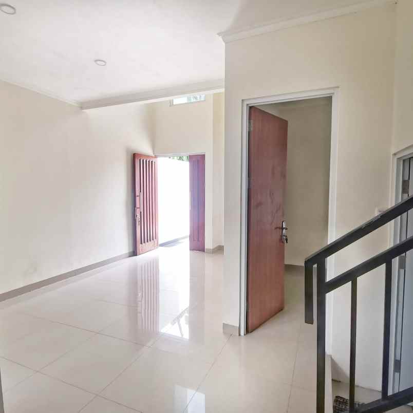 dijual rumah jatiasih bekasi kota