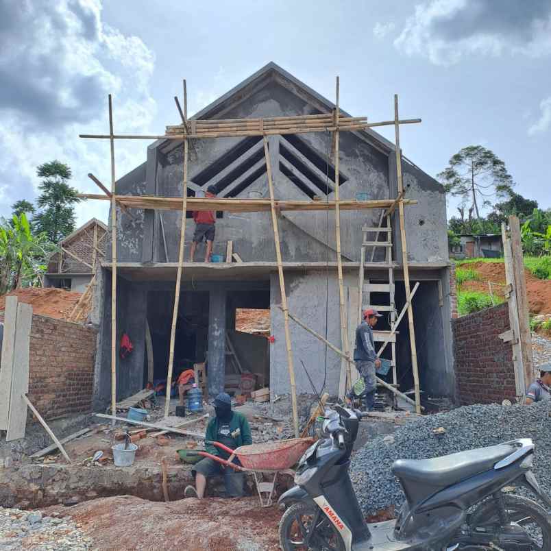 dijual rumah jatihandap