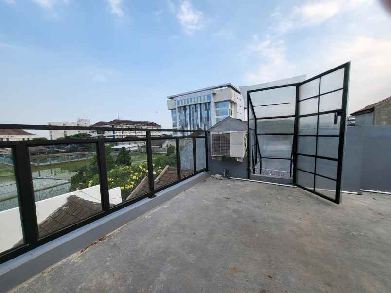 dijual rumah jatisari