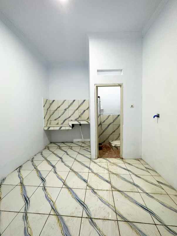 dijual rumah jatiwaringin