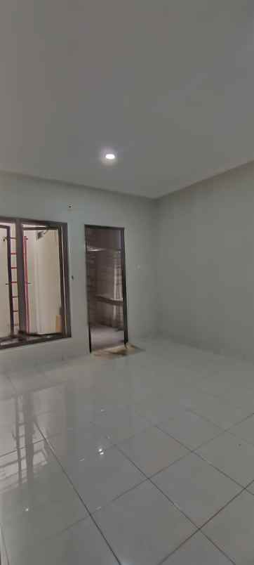 dijual rumah jatobening bekasi