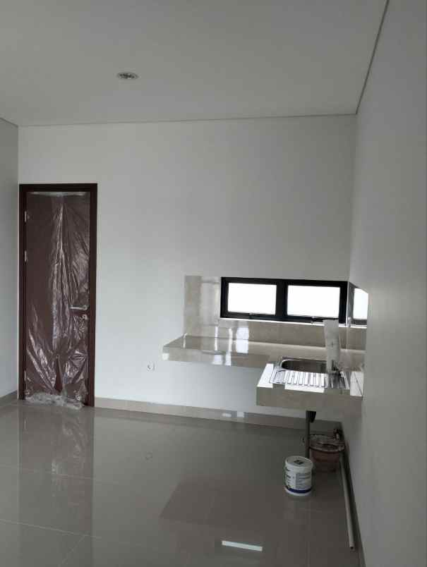 dijual rumah jl antapani kulon