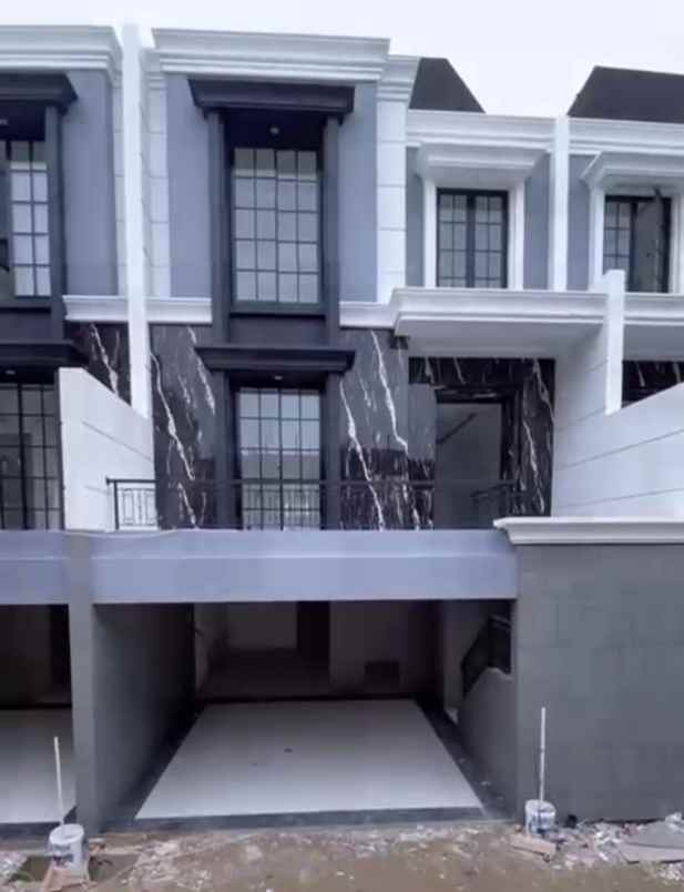 dijual rumah jl bambu apus cipayung