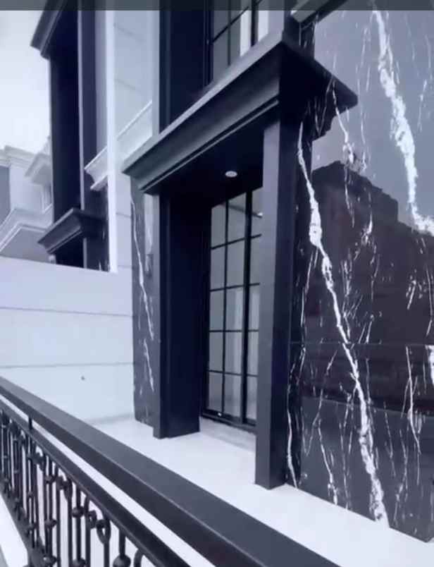 dijual rumah jl bambu apus cipayung