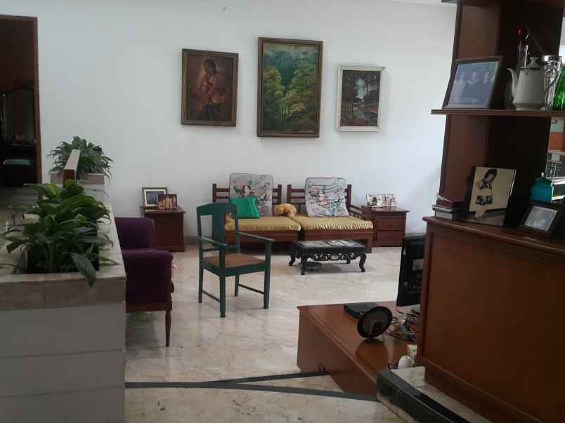 dijual rumah jl bango pondok labu