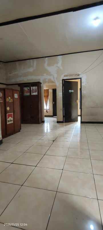 dijual rumah jl binong jati gatot