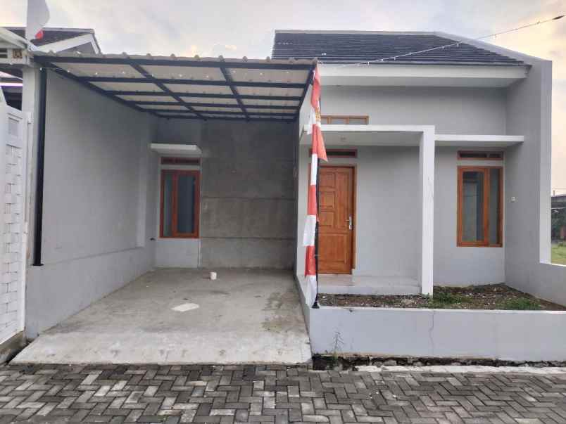dijual rumah jl bojong sukamukti rt 03