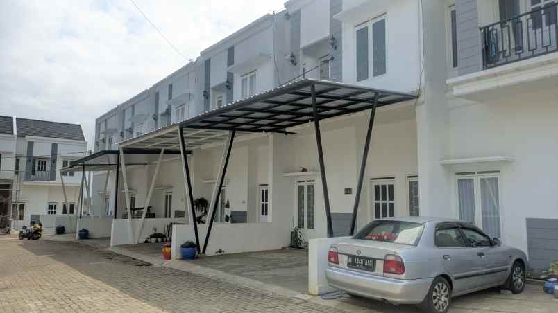 dijual rumah jl borobugis rt 17 rw 3