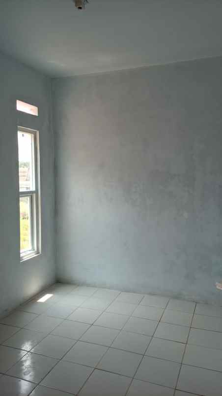 dijual rumah jl cikalapa ciptahaja