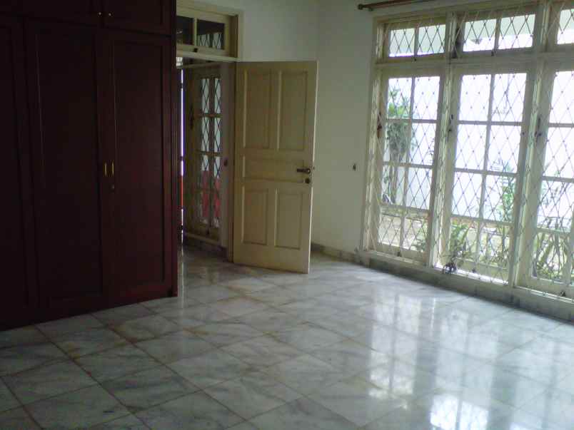 dijual rumah jl damarsari ii pasar minggu