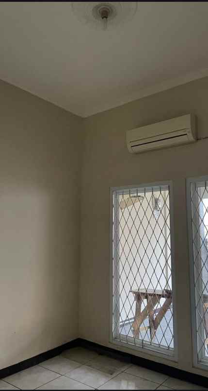 dijual rumah jl gading raya pondok