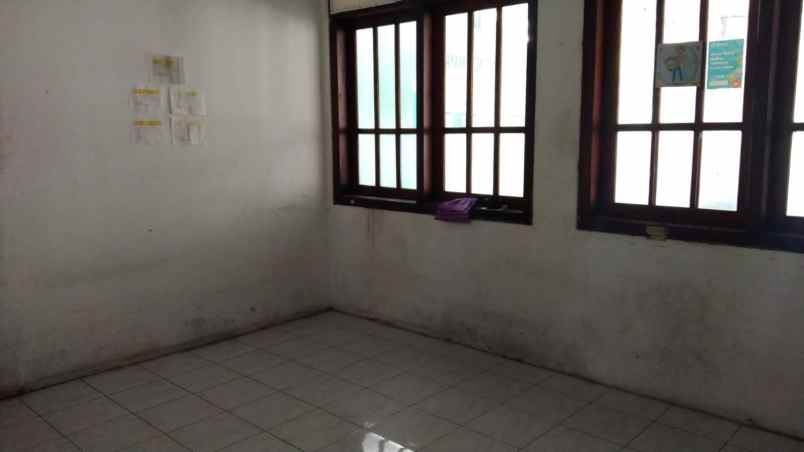 dijual rumah jl gedongsongo timur