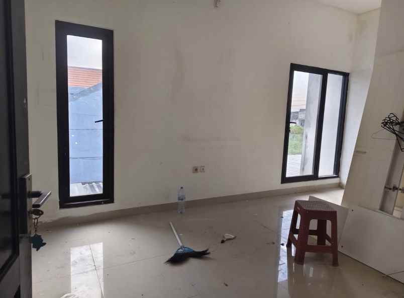dijual rumah jl gunung anyar tambak kec