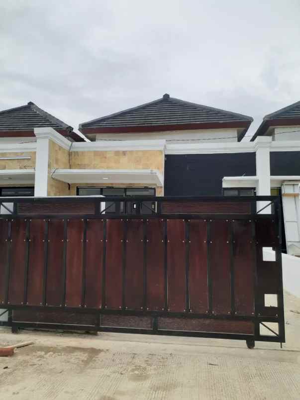 dijual rumah jl katapang andir