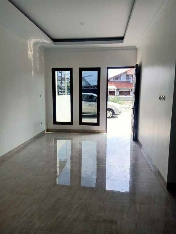 dijual rumah jl kelurahan duren sawit