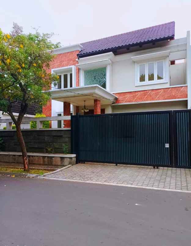 dijual rumah jl kesehatan raya bintaro