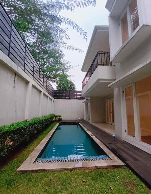 dijual rumah jl kesehatan raya bintaro