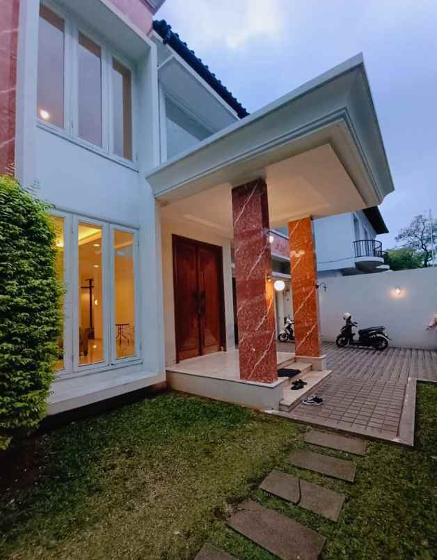 dijual rumah jl kesehatan raya bintaro