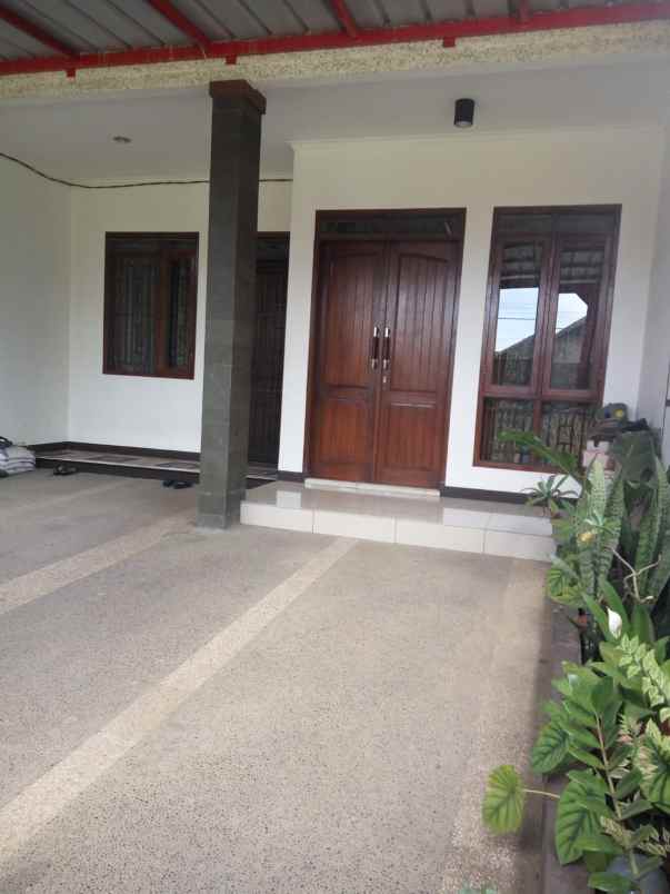 dijual rumah jl kiara sari permai vi