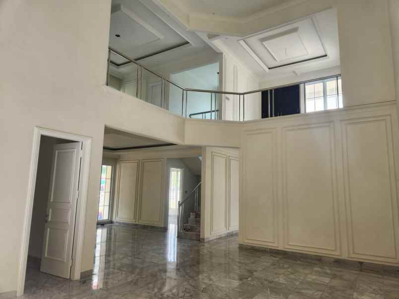 dijual rumah jl komplek abadi pondok