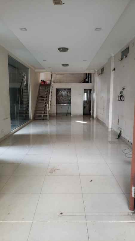 dijual rumah jl kramat kenari kecamatan