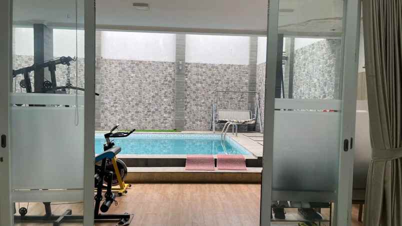 dijual rumah jl manjahlega