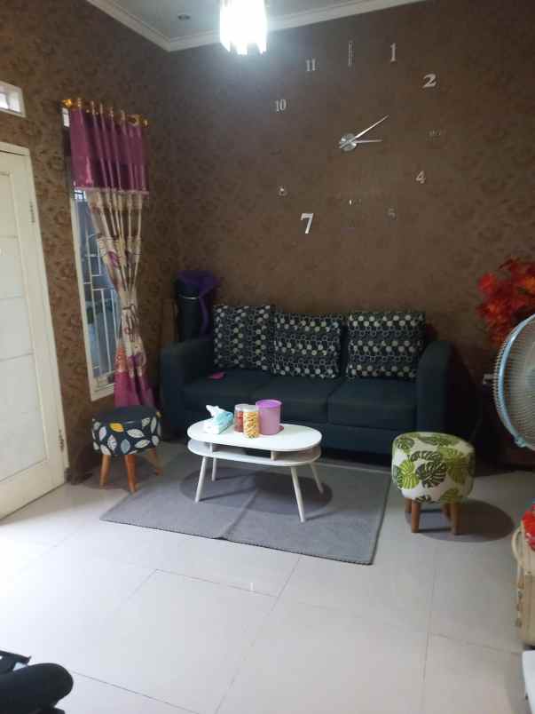 dijual rumah jl moran